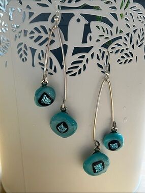 Artisan Turquoise fused Glass w dichroic Dangle Earrings EUC